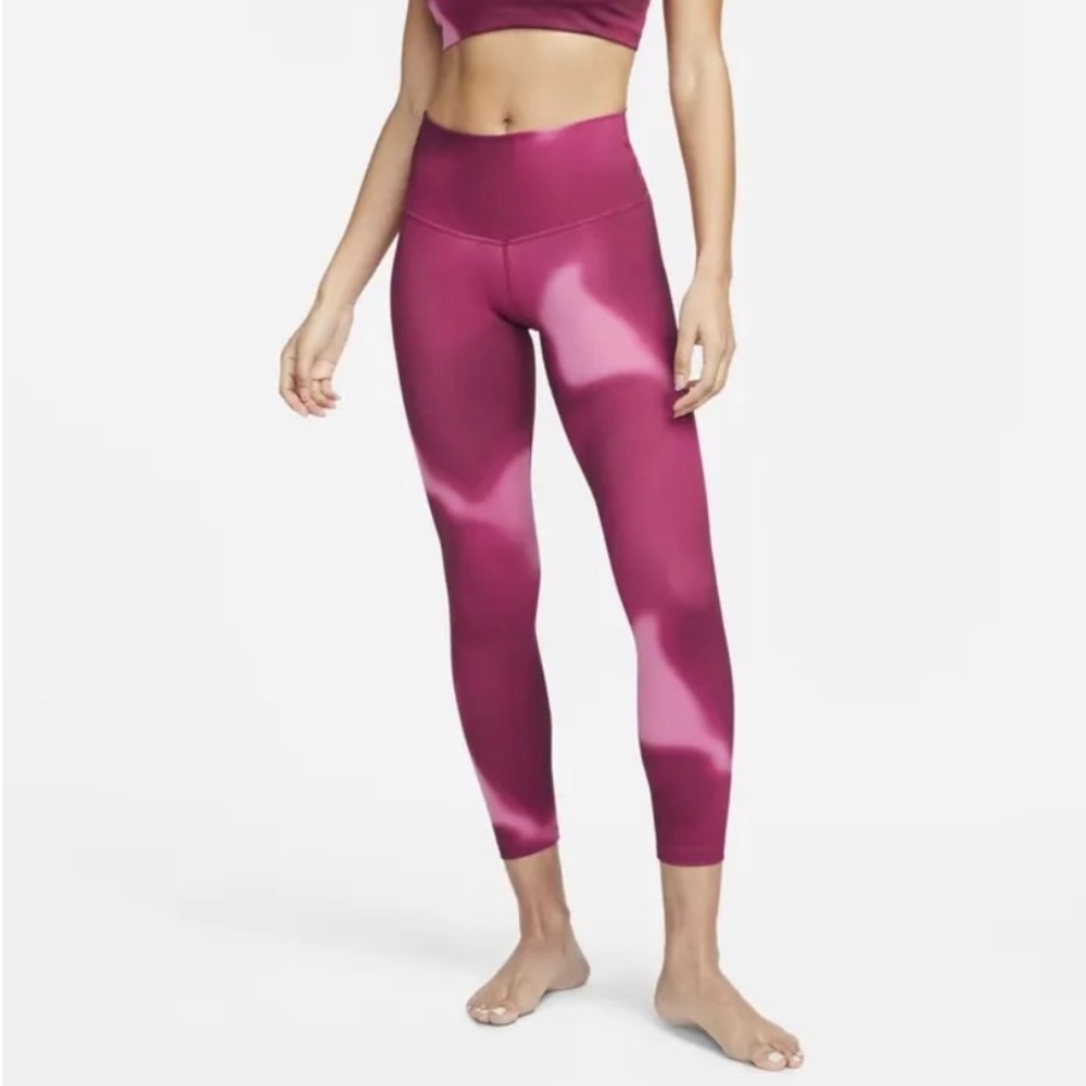 NWT Nike Dri-FIT 7/8 Tights